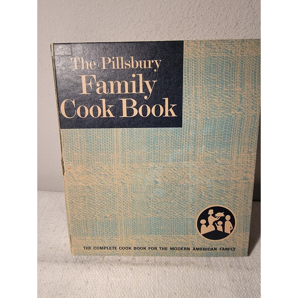 The‎ Pillsbury Family Cook Book Vintage Americana 1963 Hardcover 5 Ring Binder